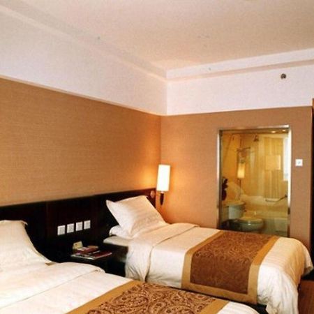 Dong Fang Hotel Pekin Dış mekan fotoğraf