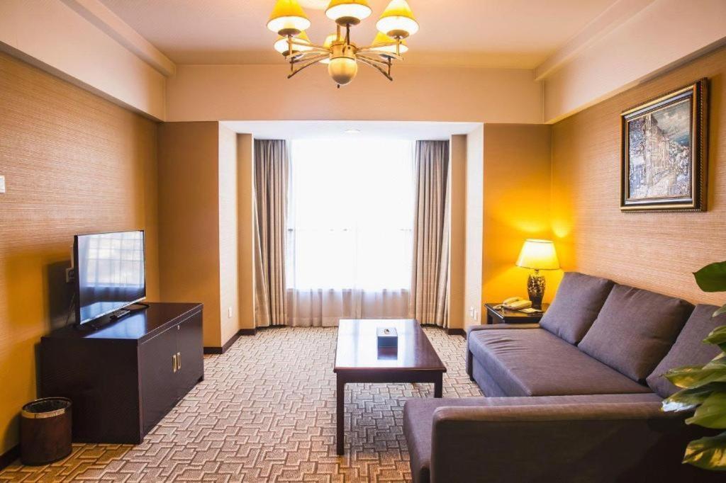 Dong Fang Hotel Pekin Dış mekan fotoğraf