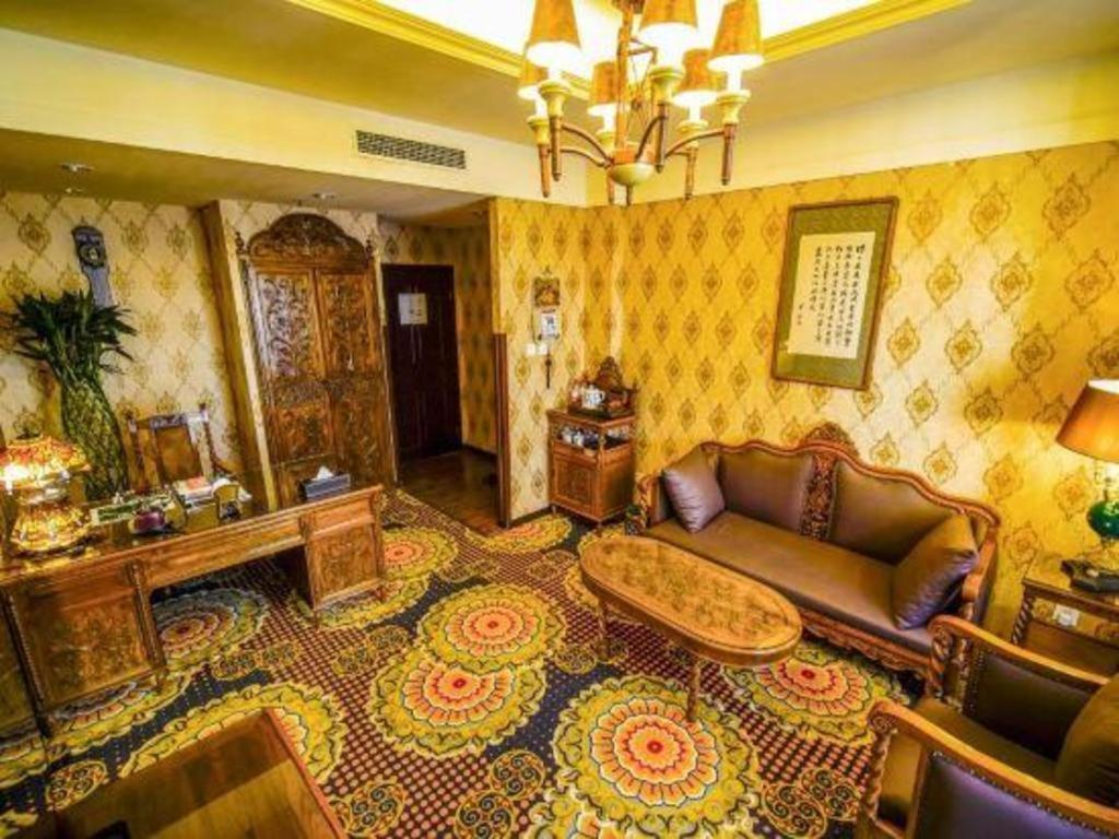 Dong Fang Hotel Pekin Dış mekan fotoğraf