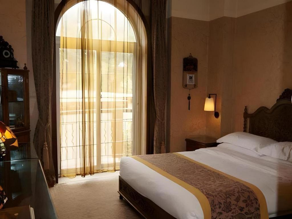 Dong Fang Hotel Pekin Dış mekan fotoğraf